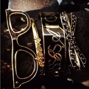 Kate Spade Bangle.''Boys Make Passes At Girls In Glasses''